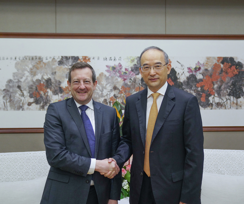 黃強(qiáng)會(huì)見法國駐華大使白玉堂「相關(guān)圖片」